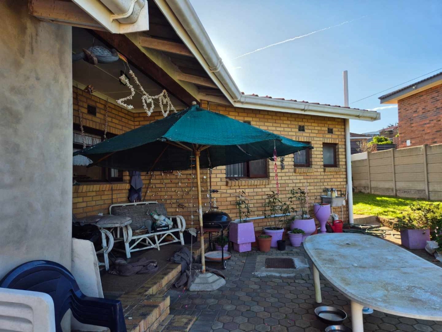 3 Bedroom Property for Sale in Dana Bay Western Cape